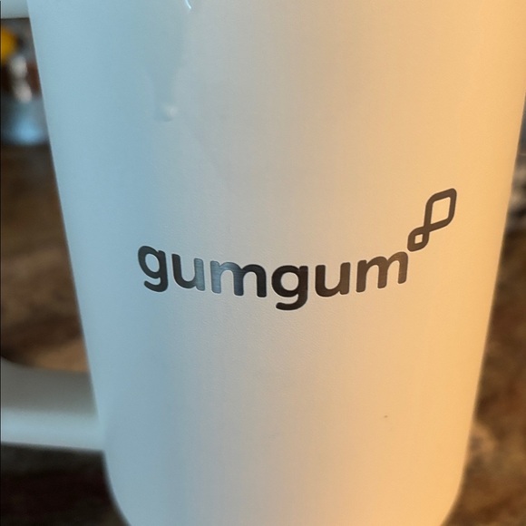 Stanley Cream Tumbler with Handle - Picture 5 of 5